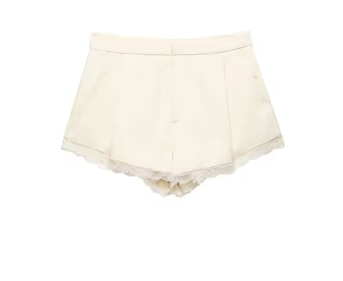 Short beige