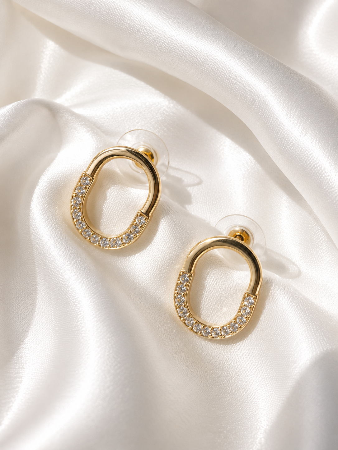 Boucles d'Oreilles Dorées Créoles Ovales Pavé