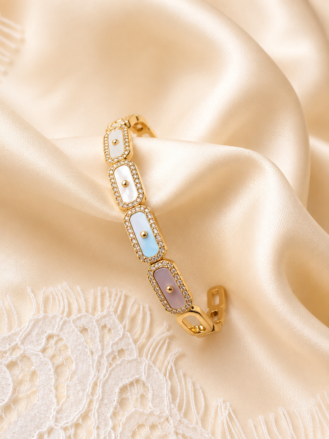 Bracelet blanc EVENA